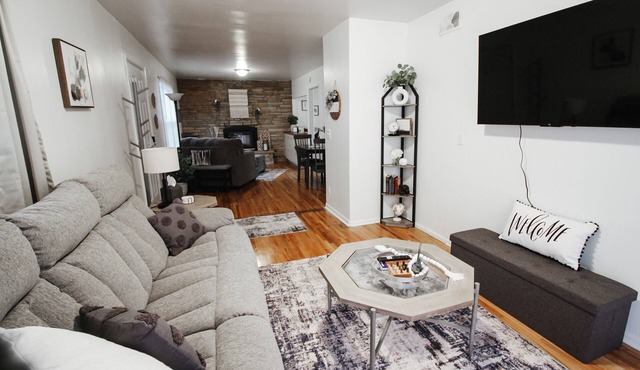 Travel Nurse Oasis W/Home Gym + Washer and Dryer!