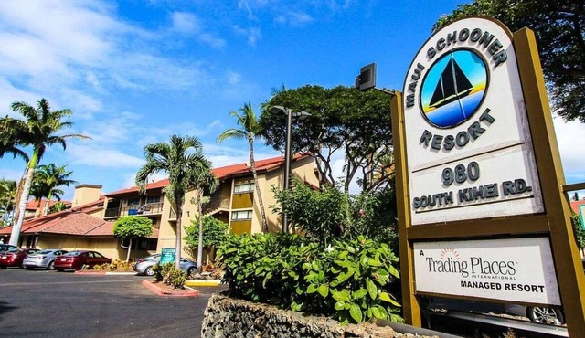 Tropical 1BR Suite – Maui Schooner Resort, Steps to Beach
