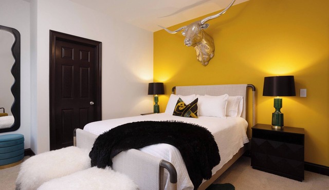 Ultimate Luxury Getaway in NC - Sleeps 12, Spacious Estate on Picturesque Farm!