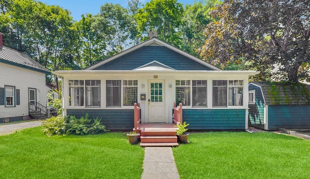 Updated, Century-Old Home w/Glass Porch - Walk into Town/Acadia