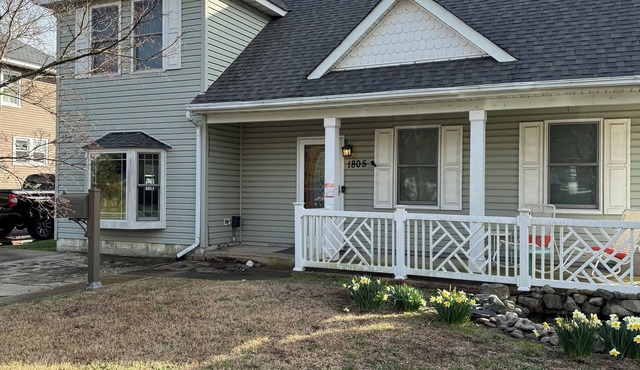 Walk to Beach! Spacious 4-bedroom house in charming Norfolk-this home has it ALL