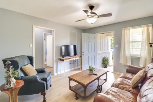 Walk to Eats & Entertainment: Home in Brookhaven in Brookhaven