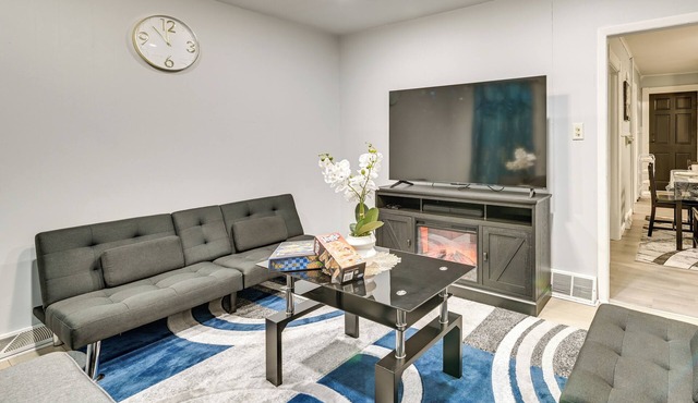 Walk to Local Eats! Updated Schenectady Apartment in Schenectady