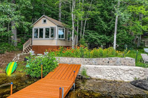 Waterfront Serenity in Raymond