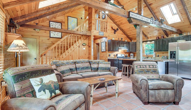 Woodsy Beaver Cove Cabin w/Deck & Fire Pit!