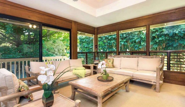 Your Quiet Cottage Just 85 Steps to Anini Beach