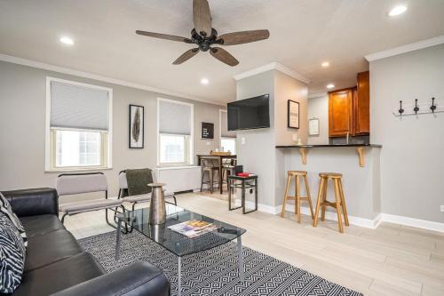 Downtown! 24h Concierge! Private Balcony! 11K