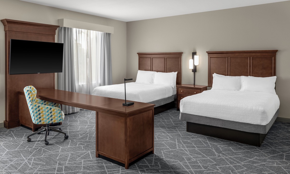 Coconut Creek Hotel | Hampton Inn & Suites Coconut Creek