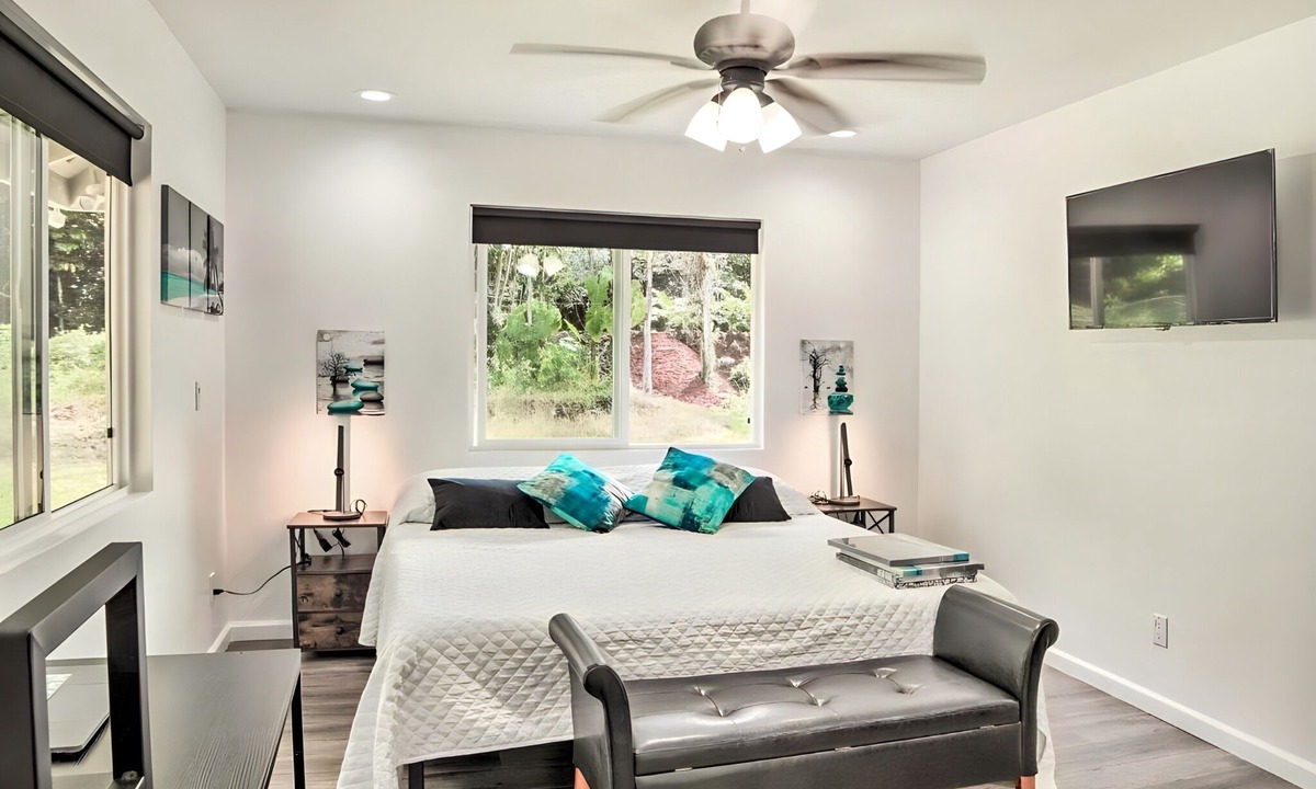 Keaau House | Luxury Hawaii Getaway: Close To Beach & Ocean 3 Bedroom Home by RedAwning