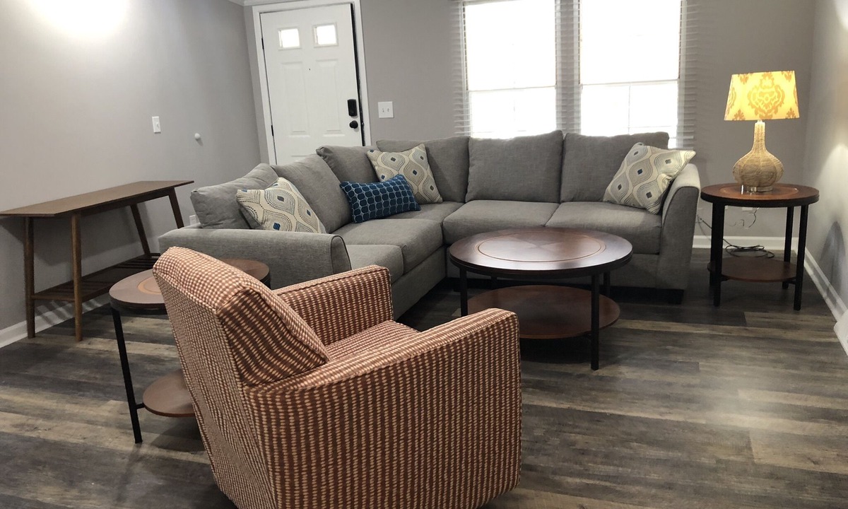Bracey House | Relax at this Golf Community House with nearby water access!