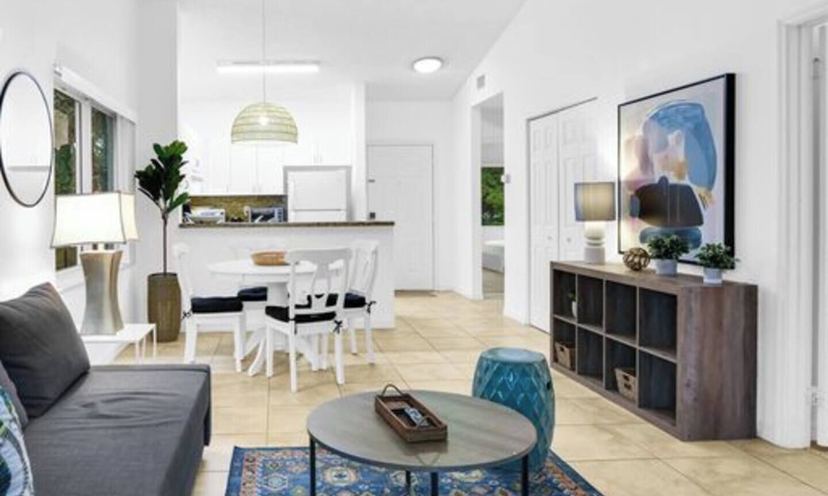 Mission Bay Apartment | 360D - Boca Retreat w/Pool, Parking, Near Evert Tennis & Shops