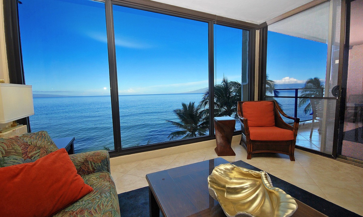 Honokowai Condo | Oceanfront Mahana Condo 1BR/1BA Sweeping Views Ac, Pool