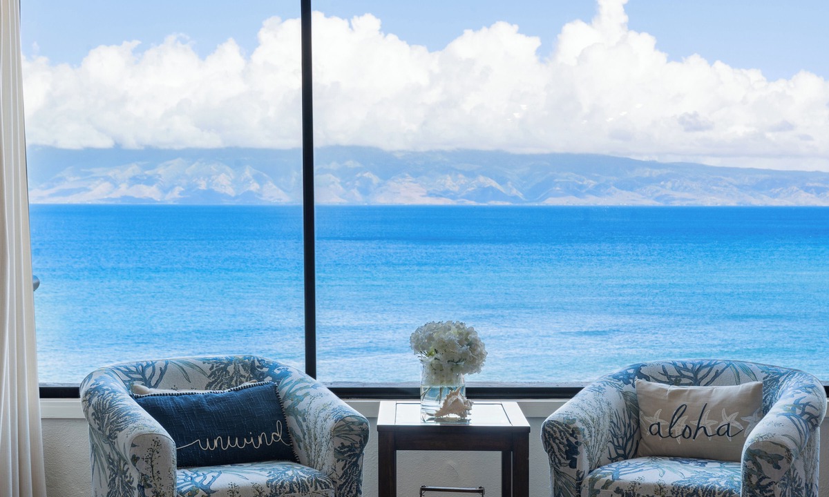 Kahana Condo | Stunning, Oceanfront Deluxe Penthouse with Island Views - Sands of Kahana 282