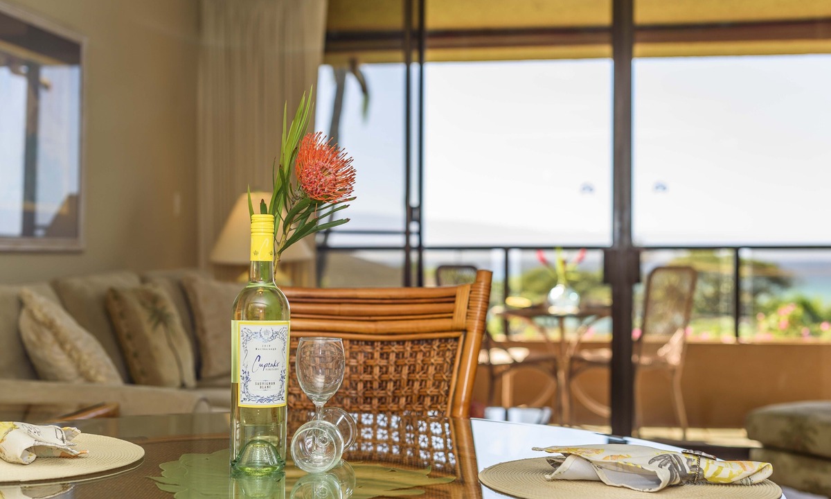 Kahana Condo | OCEAN VIEW 1 Bedroom condo - Steps to the beach! Kahana Villa F406