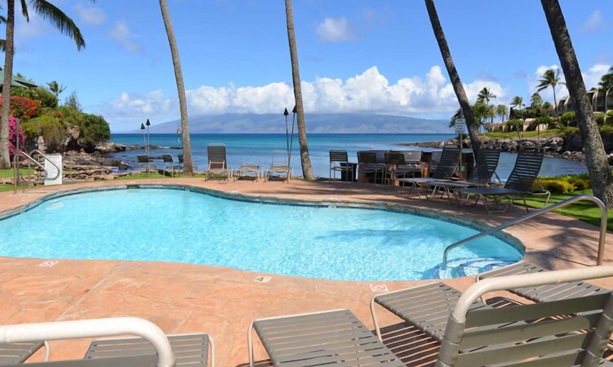 Napili Condo | Old Hawaiian Feel with Oceanfront View