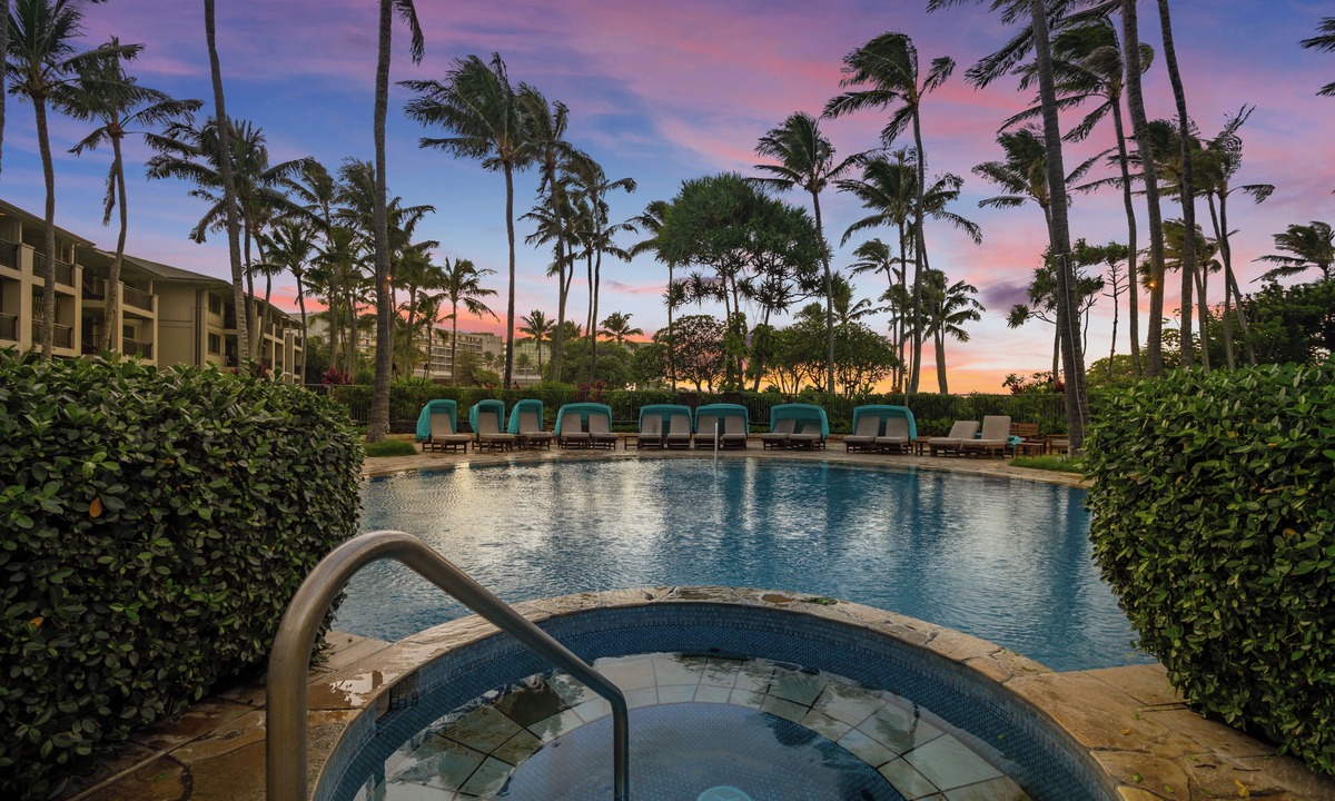 Kahuku Apartment | SUMMER REDUCED! Villa 105, KING bed, Ocean View Turtle Bay
