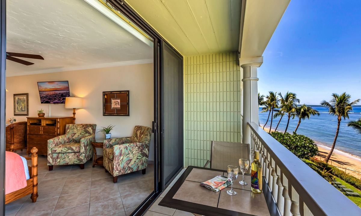 Historic Lahaina Front Street Condo | Peaceful Oceanfront Studio 423 LS