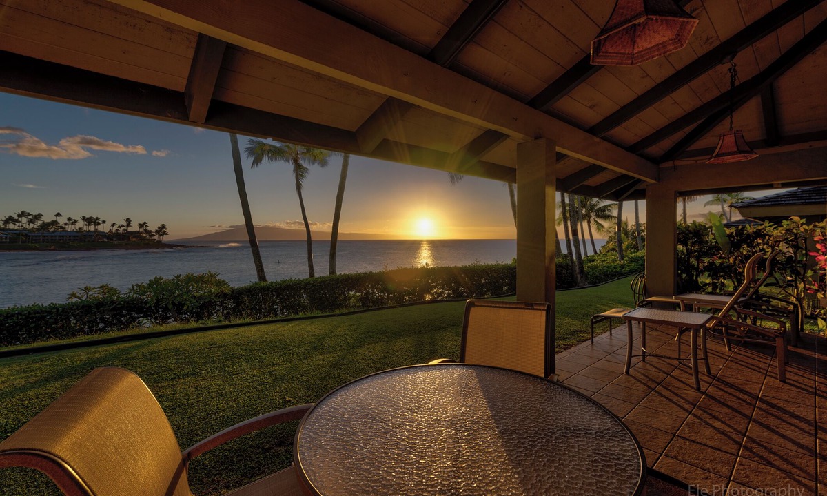 Napili Condo | Napili Lani 320 2BD Luxury with Beach Access
