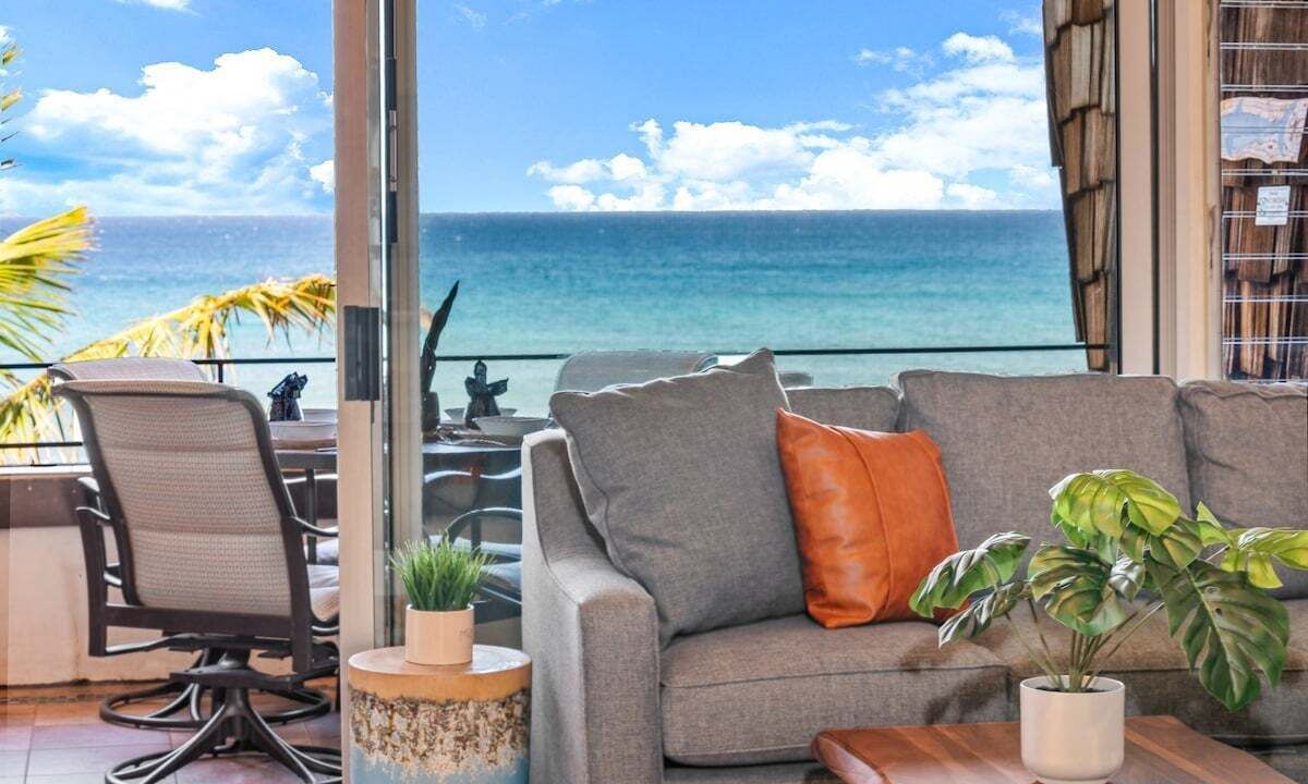 Honokowai Condo | OceanFront 2BD Whale Watching Retreat - Kulakane 307