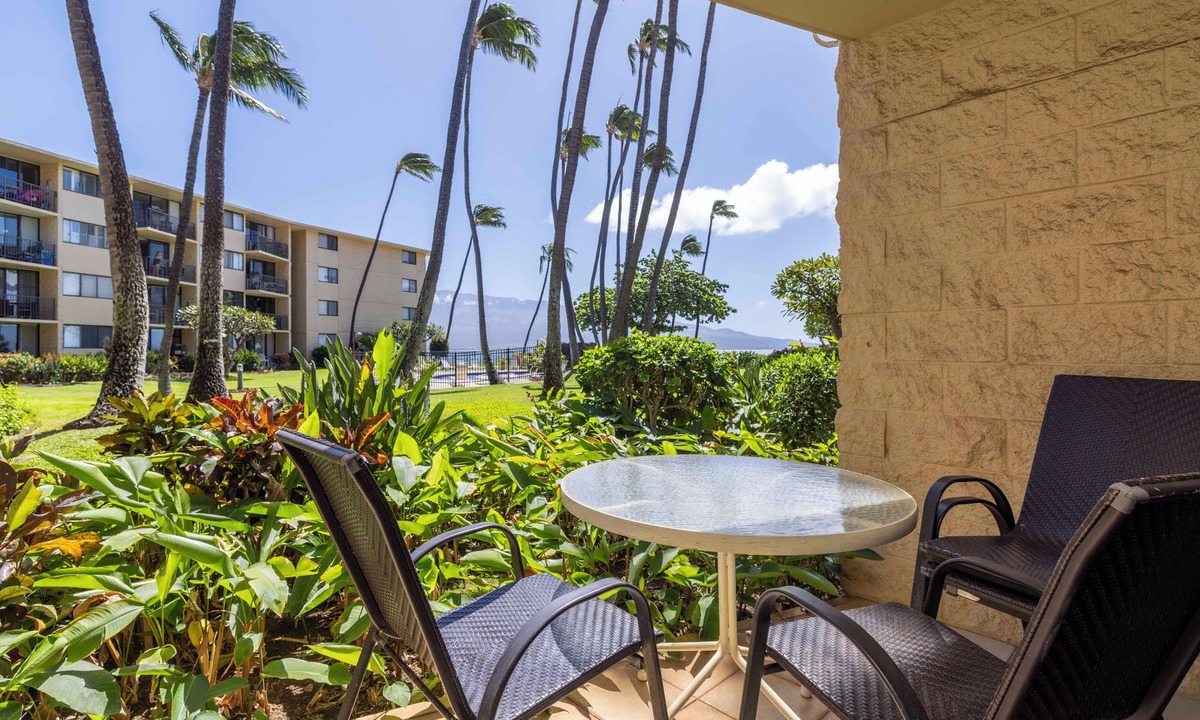 Maalaea Condo | Oceanview Ground Floor Condo Kanai A Nalu 108 in Maalaea with Pool and View