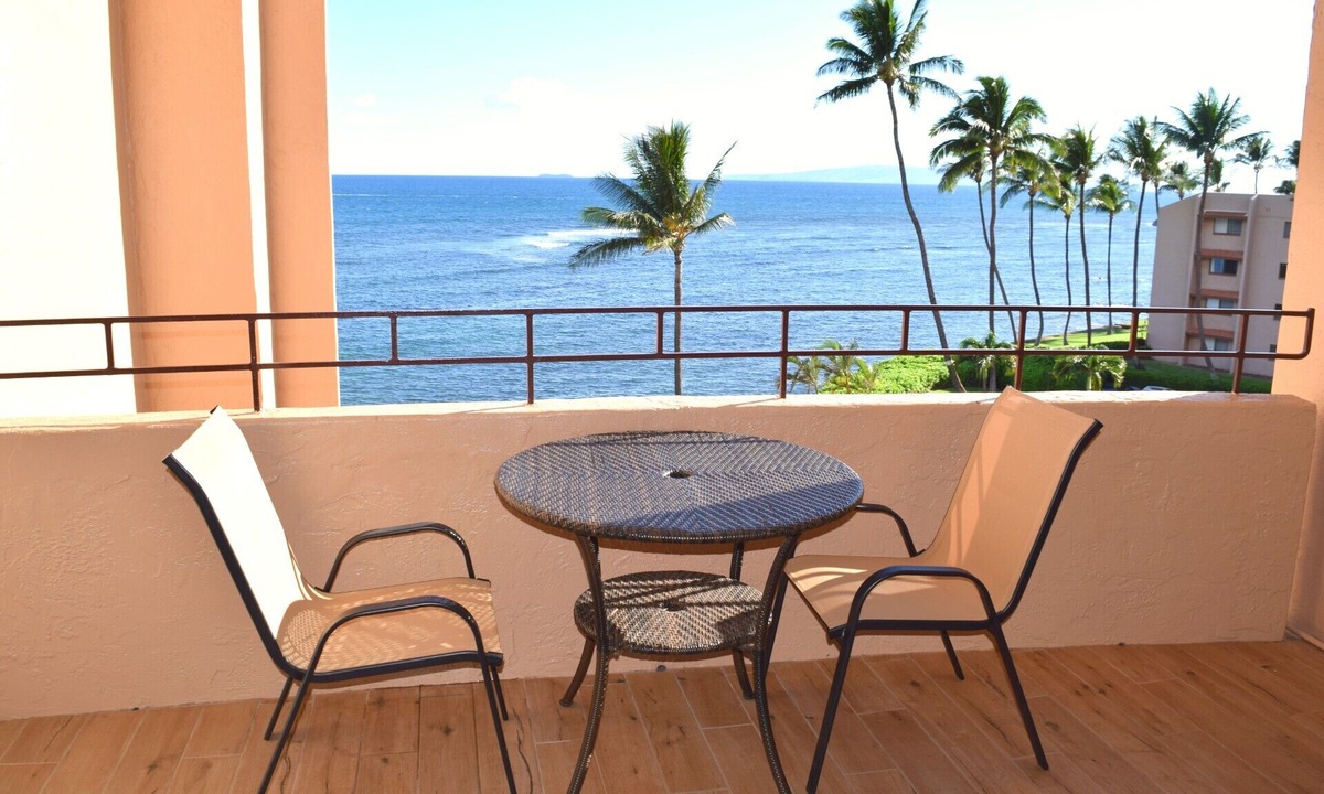 Maalaea Condo | Bright, Beautiful, Remodeled Island Sands 505 Condo