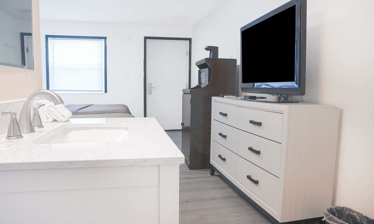 Ronks Apartment | Queen Bed | Ronks, PA