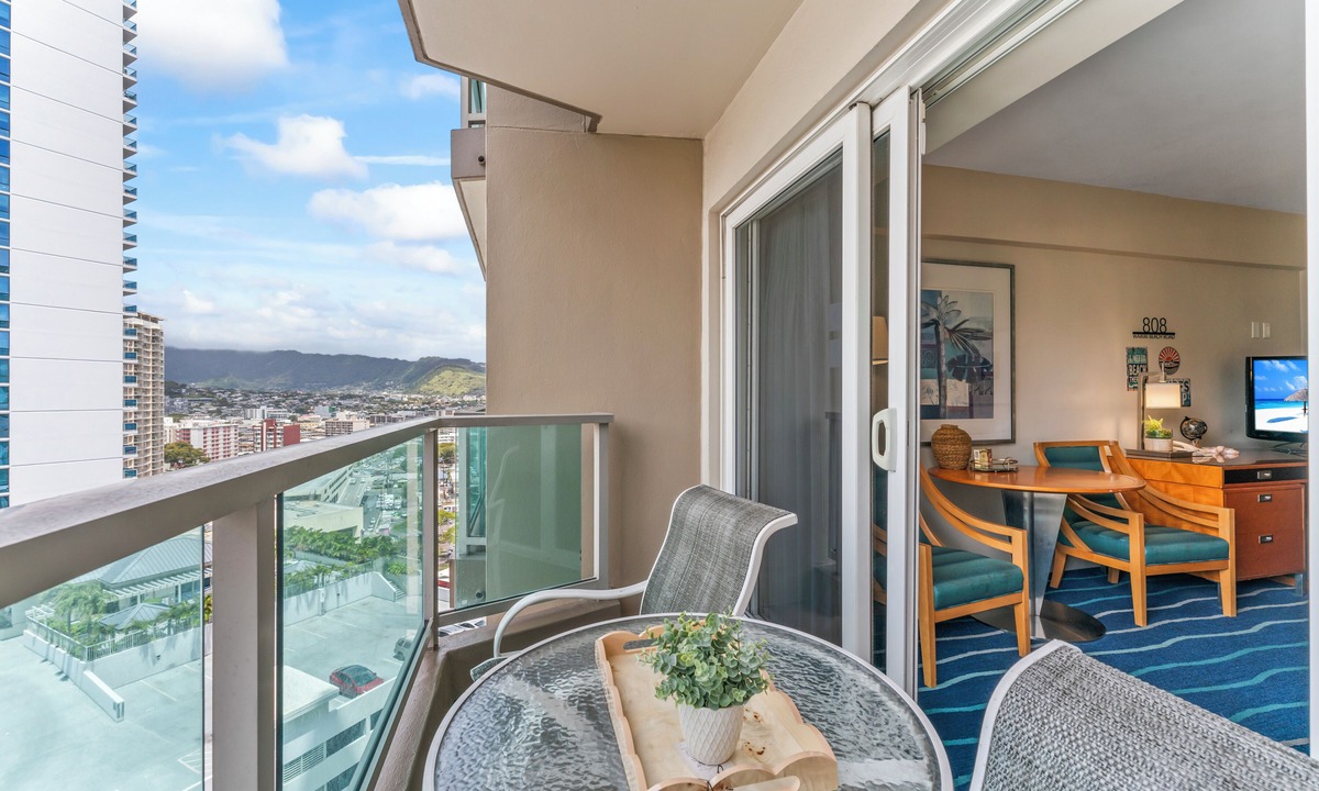 Ala Moana Apartment | 15th floor studio with 2 full size bed at Ala Moana Hotel