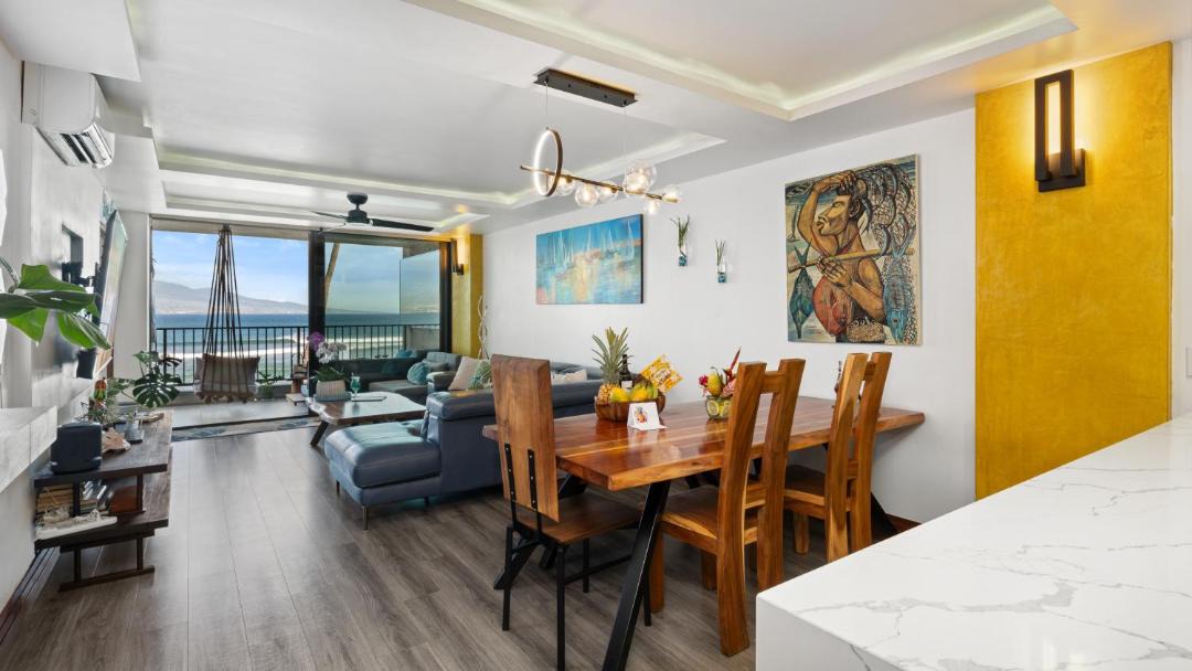 Maalaea Apartment | Spectacular luxury , modern oceanfront condo Maalaea-Kihei ,Maui
