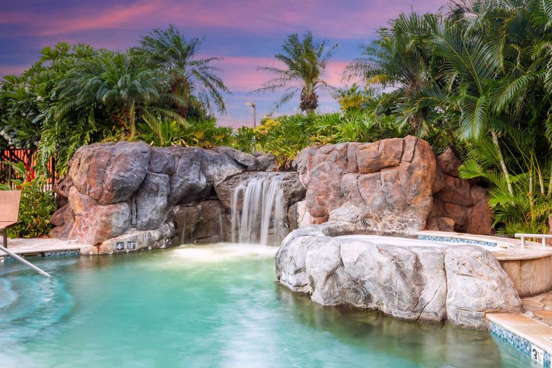 Kapolei Hotel | Embassy Suites By Hilton Oahu Kapolei - FREE Breakfast