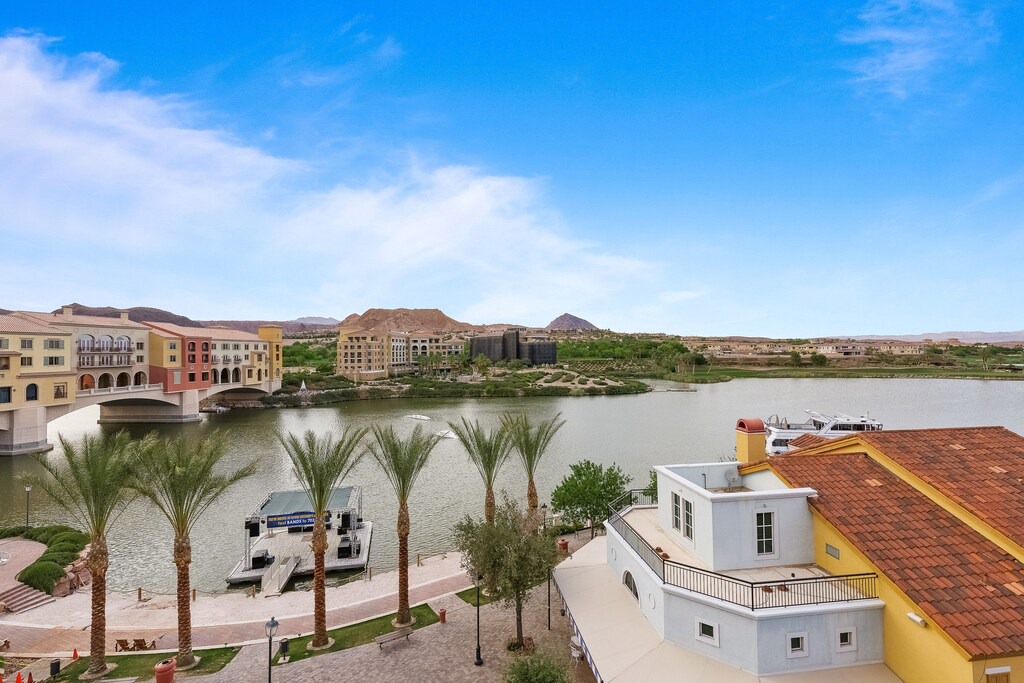 Photo of Buildings in Lake Las Vegas