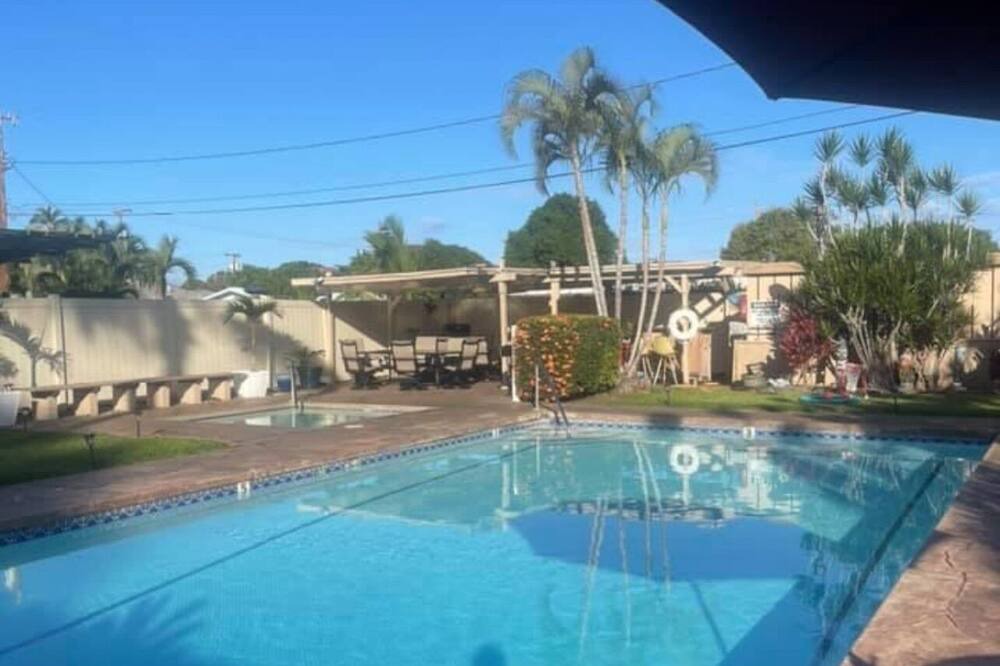 Photo of Outdoor in Historic Lahaina Front Street