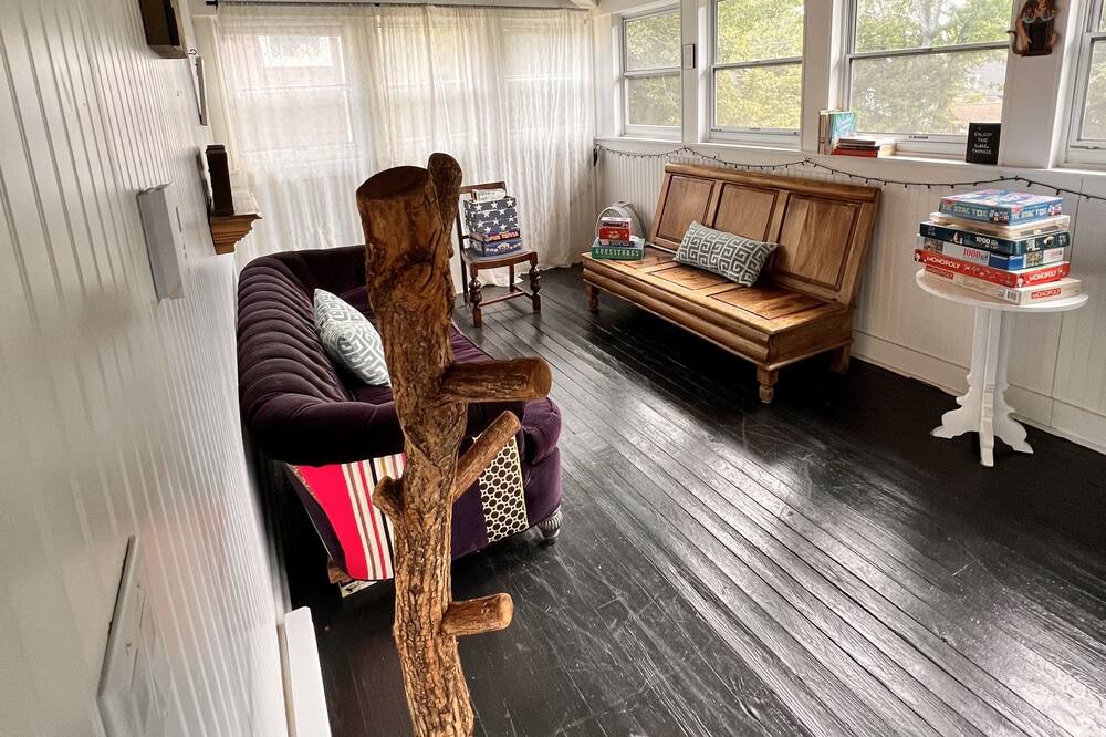 Photo of Bedroom in Historic Montford