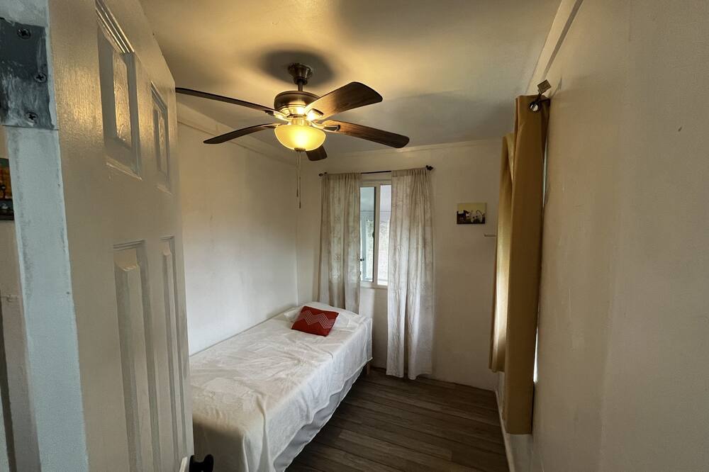 Photo of Bedroom in Ainaloa