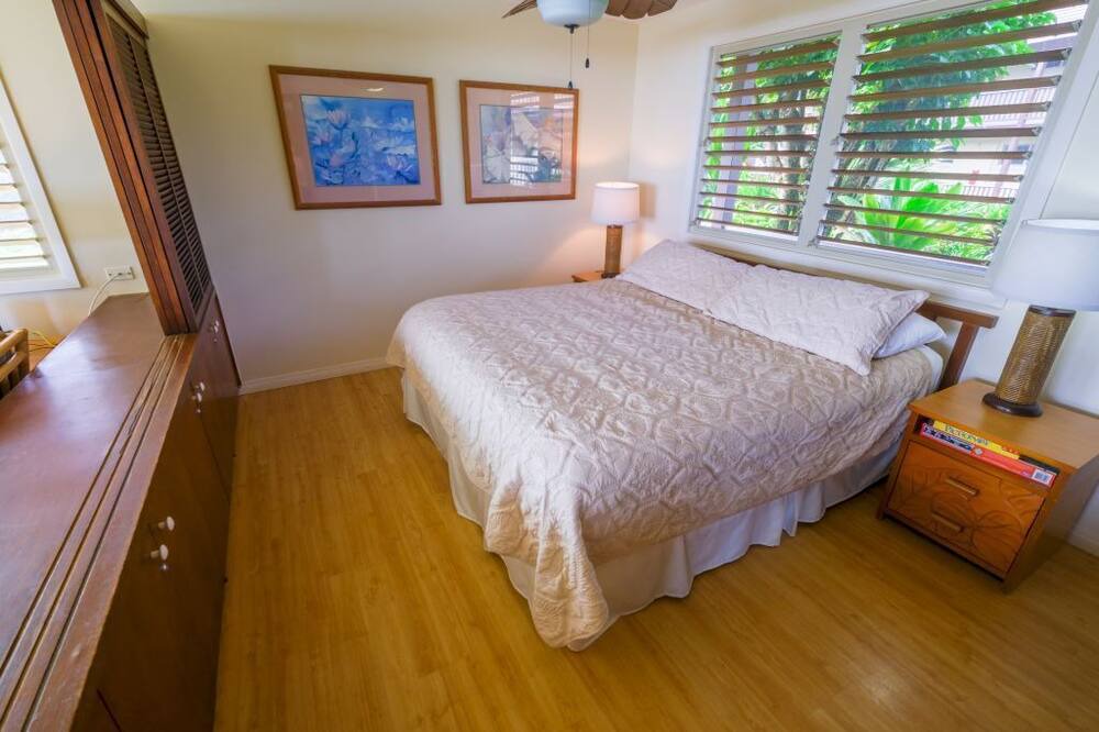 Photo of Bedroom in Wainiha