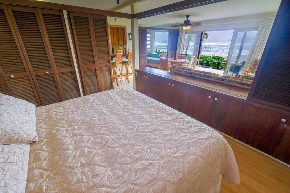 Photo of Bedroom in Wainiha