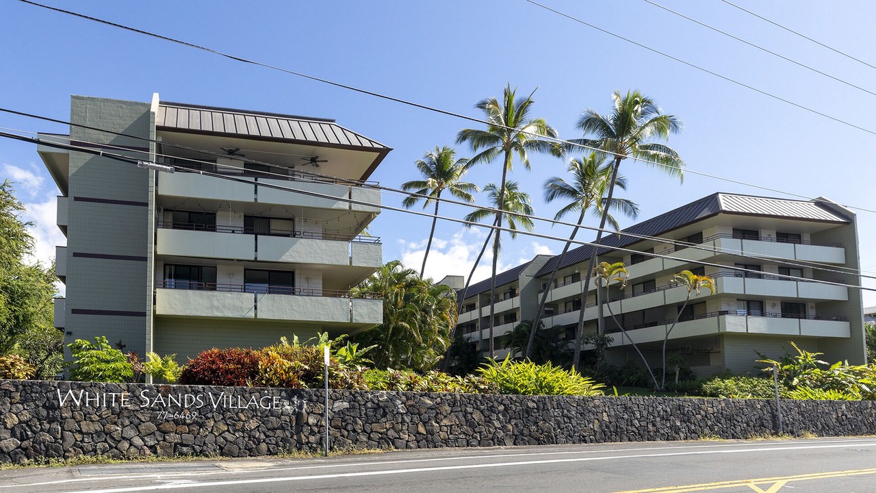 Photo of Outdoor in Kahaluu Bay