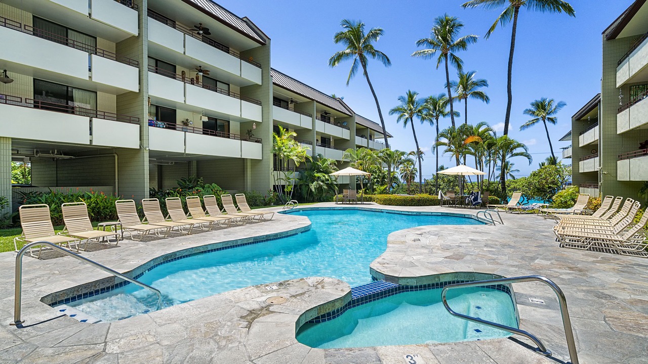 Photo of Outdoor in Kahaluu Bay