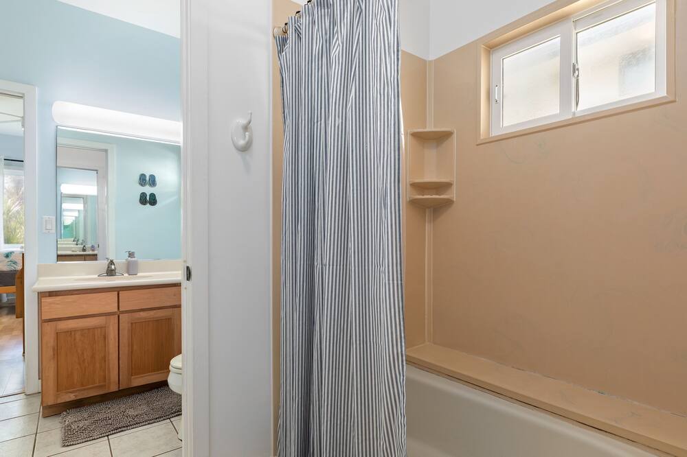 Photo of Bathroom in Kahuku