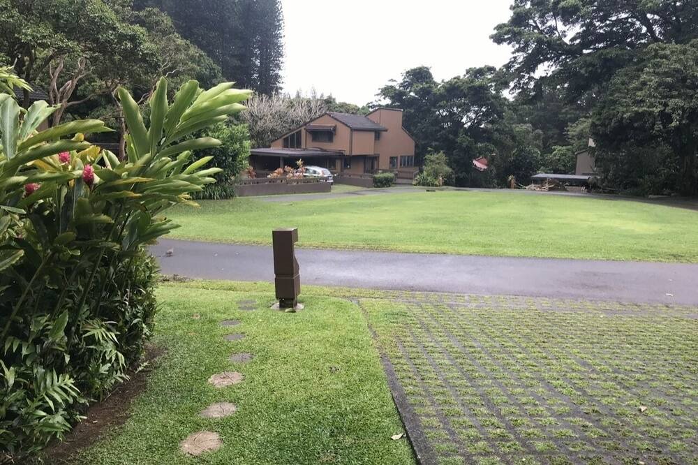 Photo of Outdoor in Nuuanu - Punchbowl