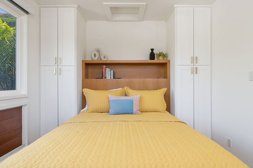 Photo of Bedroom in Lanikai