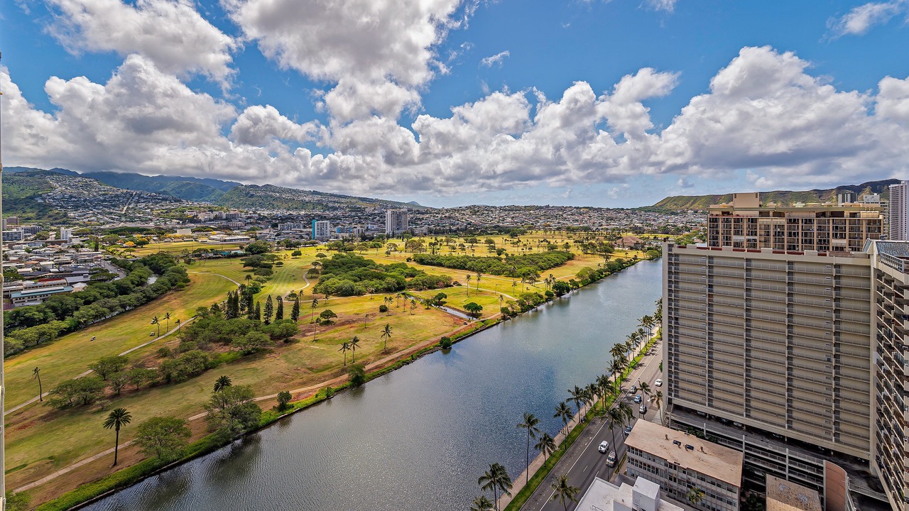 Photo of Others in McCully - Moiliili