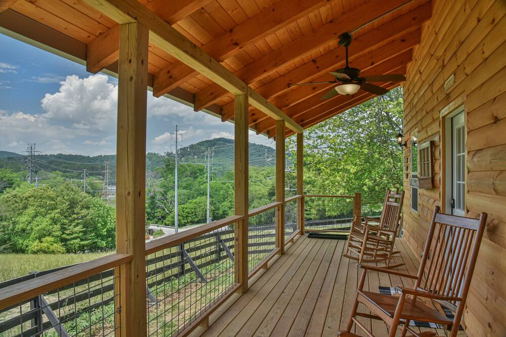 Photo of Outdoor in Hendersonville