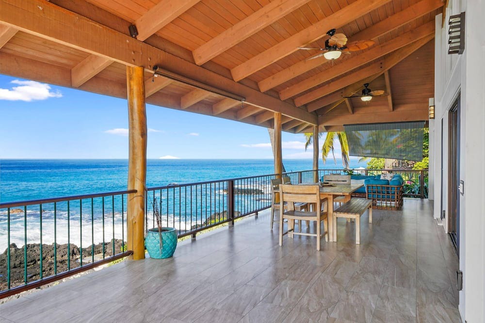 Photo of Patio Balcony in Kahaluu Bay