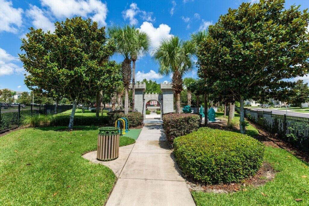 Photo of Outdoor in Windsor Hills