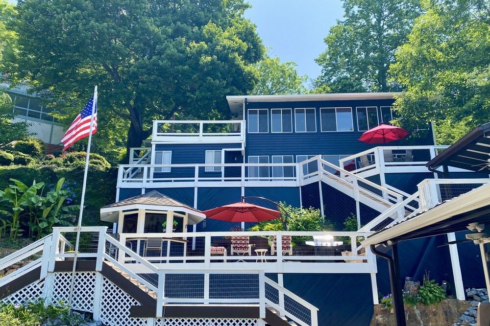 Photo of Others in Sunset Cove