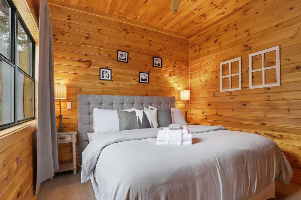 Photo of Bedroom in Blue Ridge