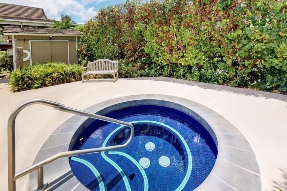Photo of Bathroom in Wailua