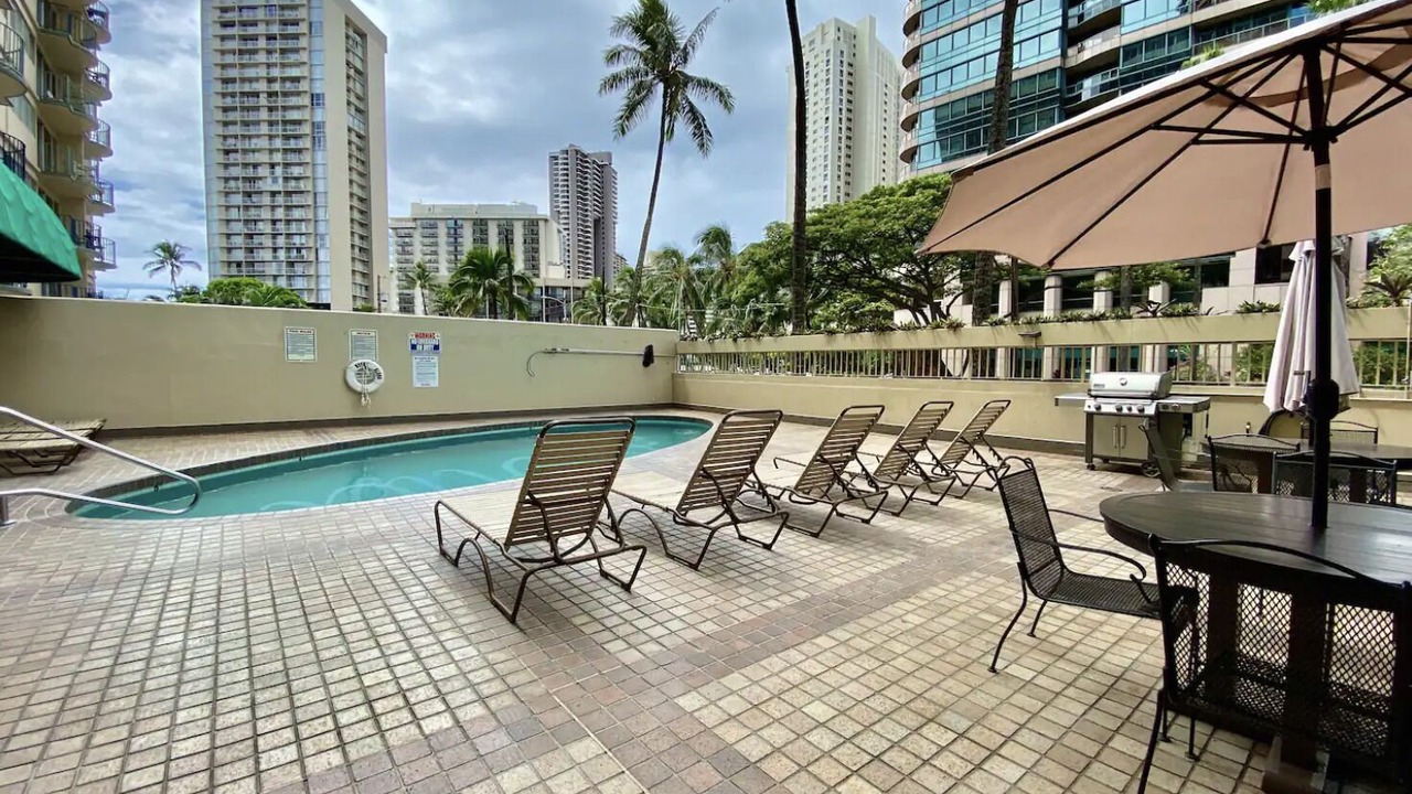 Photo of Outdoor in McCully - Moiliili