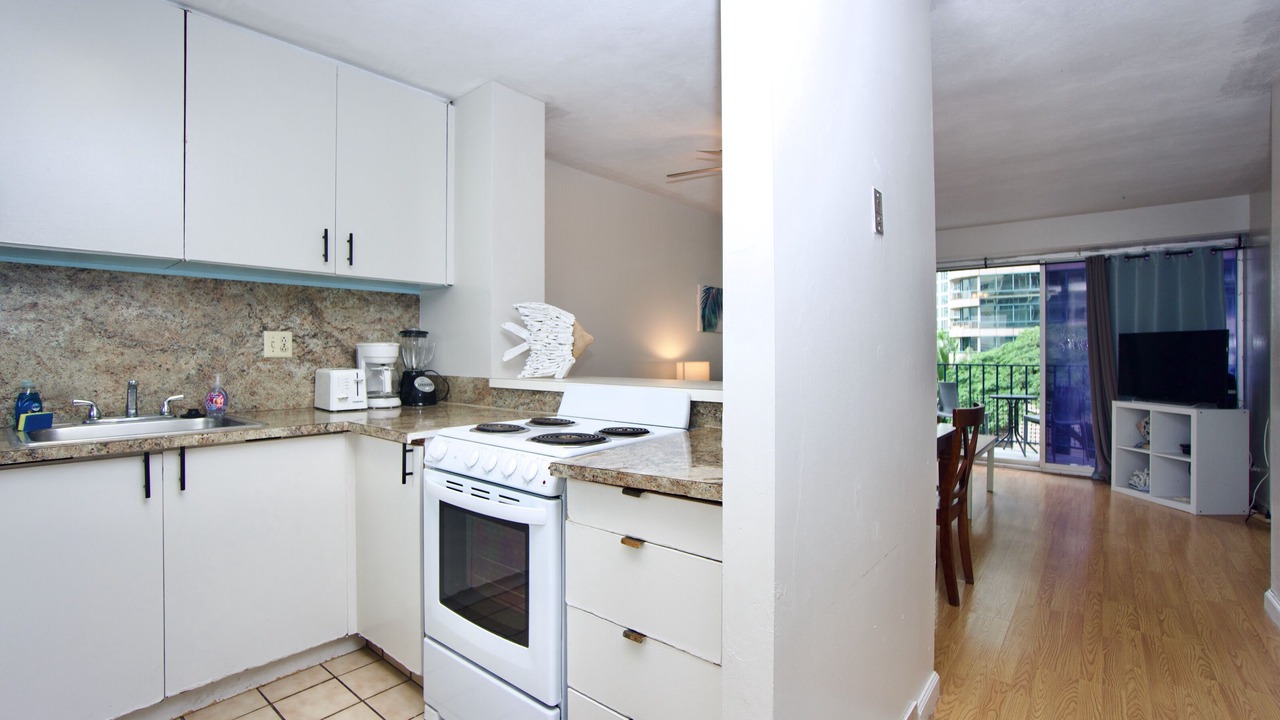 Photo of Kitchen in McCully - Moiliili