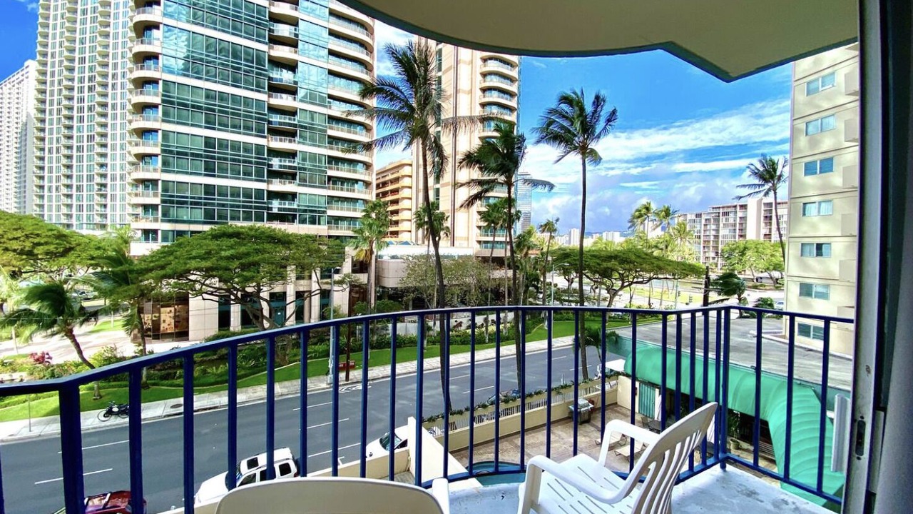 Photo of Outdoor in McCully - Moiliili